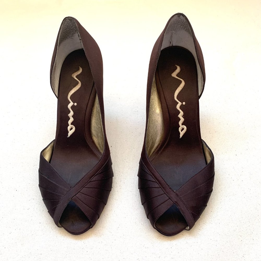 NINA Chocolate Brown Peep Toe Dress Pumps Sz 6